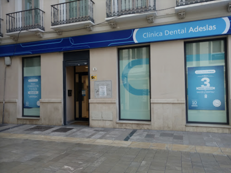 Clínica Dental en Málaga Adeslas